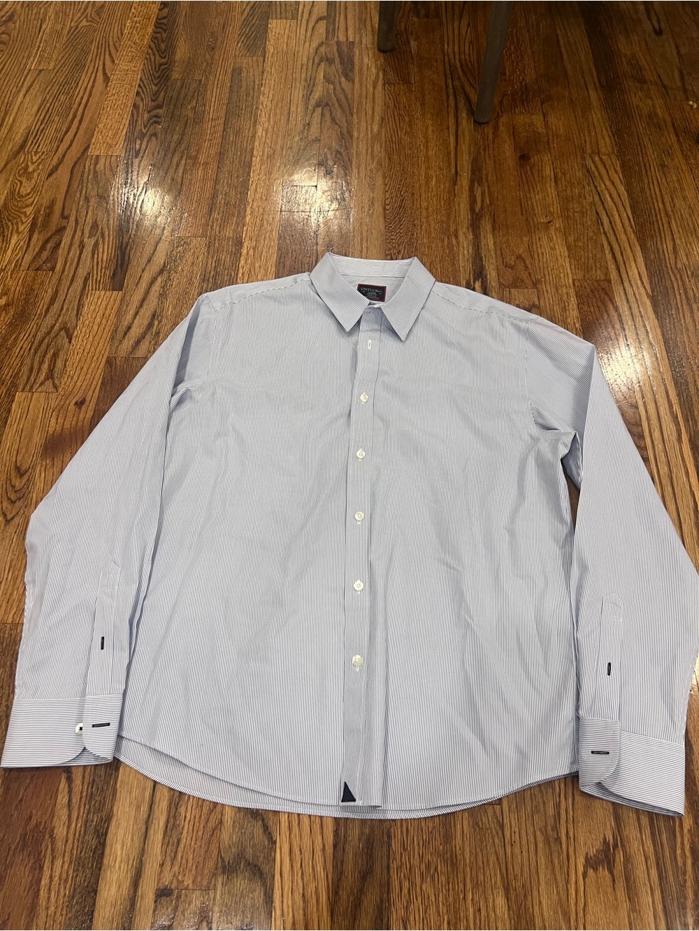 UNTUCKIT Men’s Long Sleeve Button Down Dress Shirt Stripe White Blue Size Large